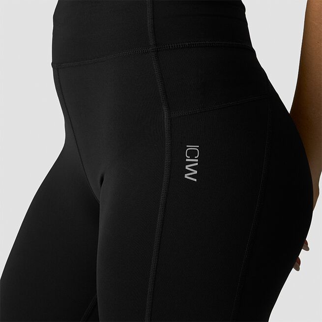 Essential Tights Svart
