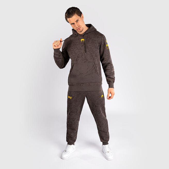 UFC Fusion by Venum Fight Week Men's Pullover Hoodie Earthen Brown