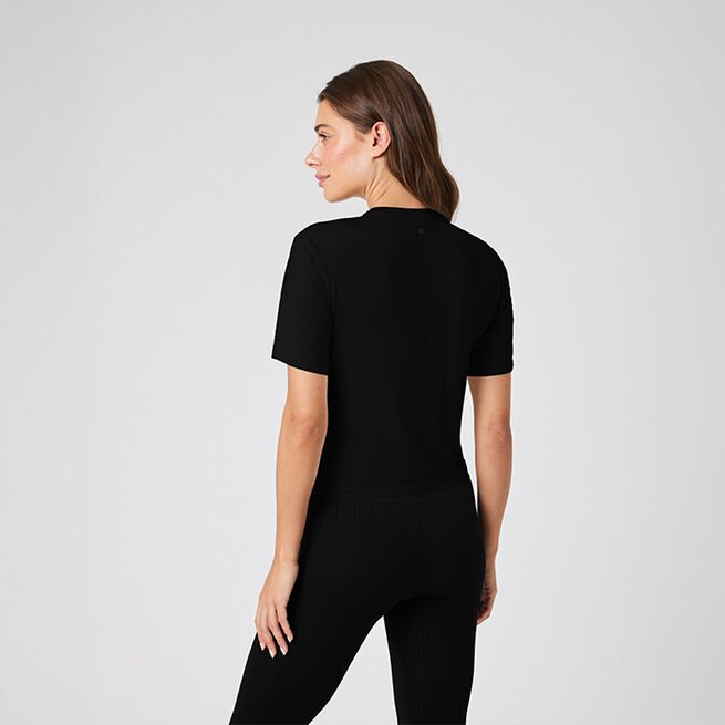 Studio Soft Cropped T-shirt Svart