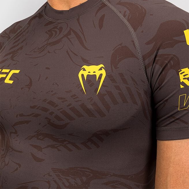 UFC Fusion Men's Performance Short Sleeve Rashguard Earthen Brown