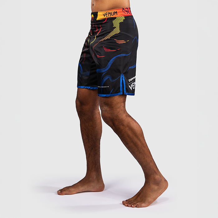 Venum x TEKKEN 8 Fightshorts Yoshimitsu Svart Oransje