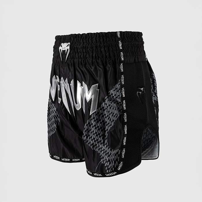 Nexus Muay Thai-Shorts Svart S&oslash;lv
