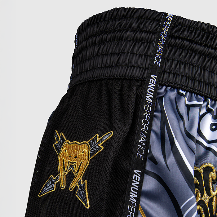 Venum Wolf Atak Muay Thai Shorts Svart Gr&aring;