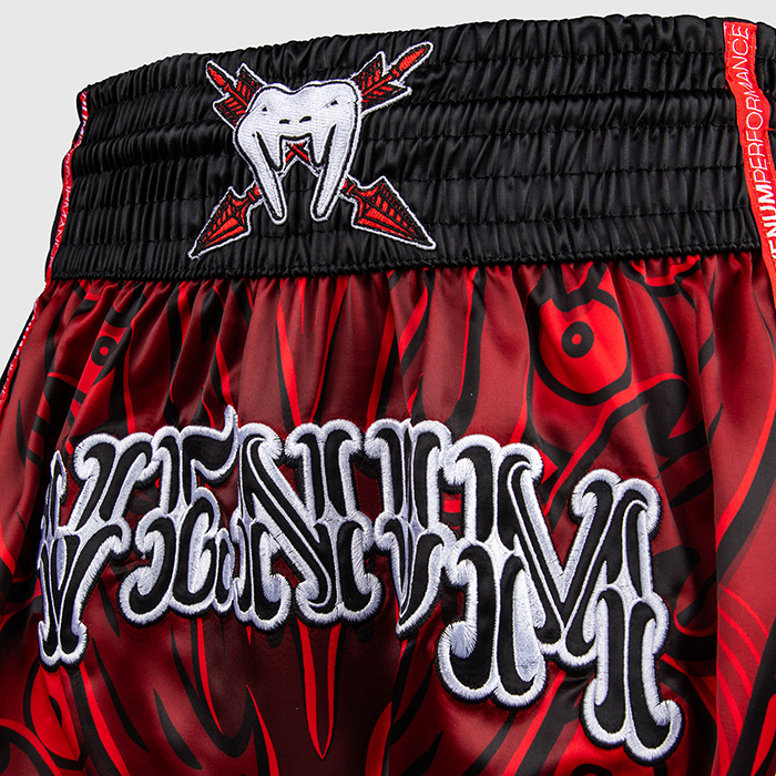 Venum Wolf Atak Muay Thai Shorts Svart R&oslash;d