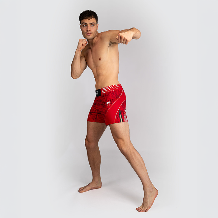 UFC Zenith by Venum Fight Night Fightshorts Kort modell R&oslash;d