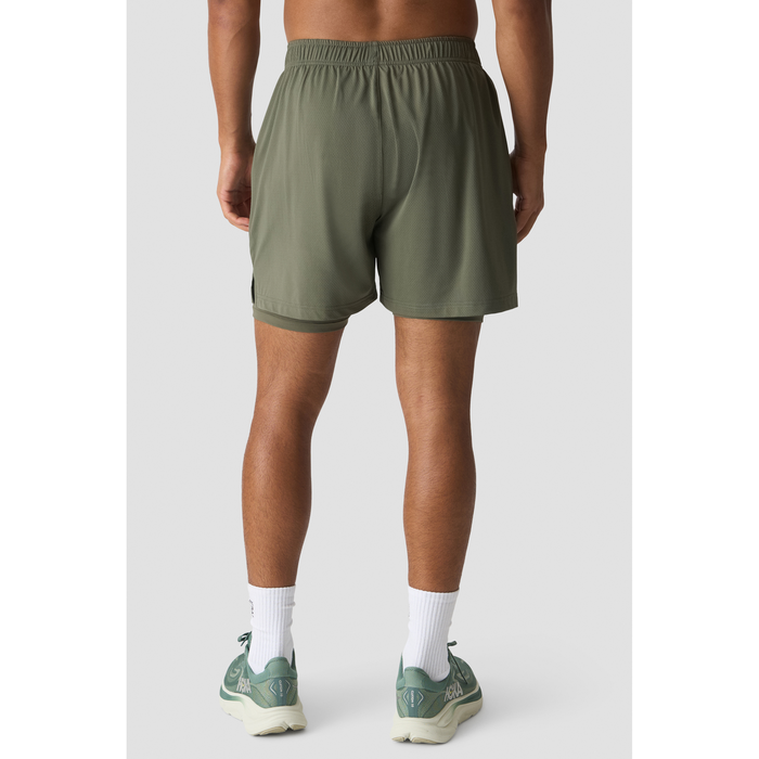 Stride 2-i-1 Shorts Gr&oslash;nn