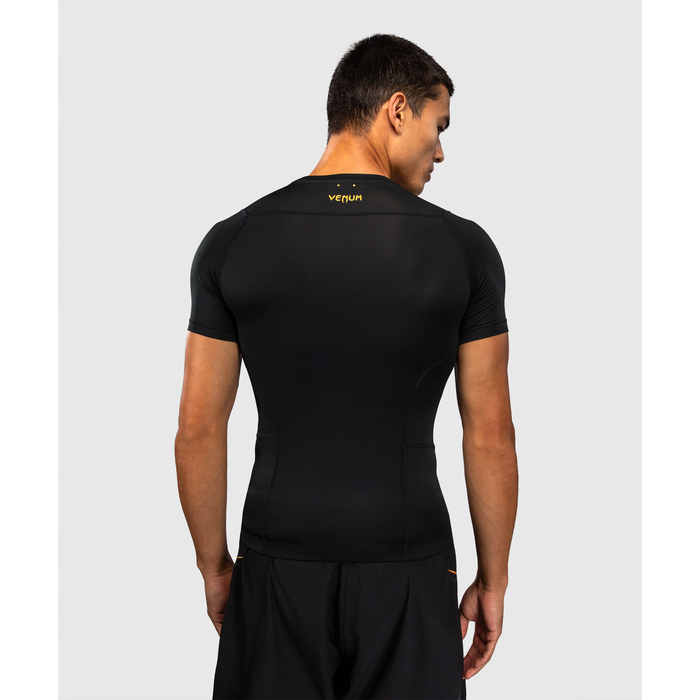 Venum G-Core Short Sleeve Rashguard Black/Gold