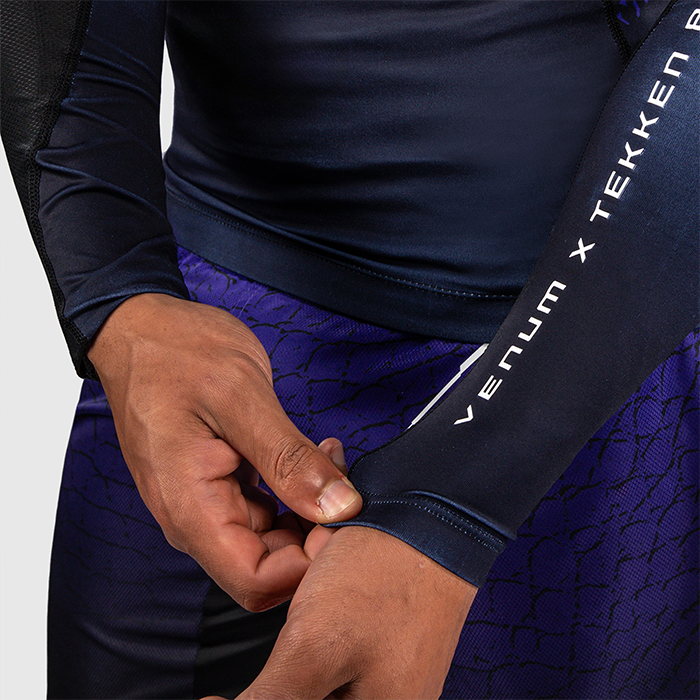 Venum x TEKKEN 8 Langermet Rashguard Kazuya Svart Lilla