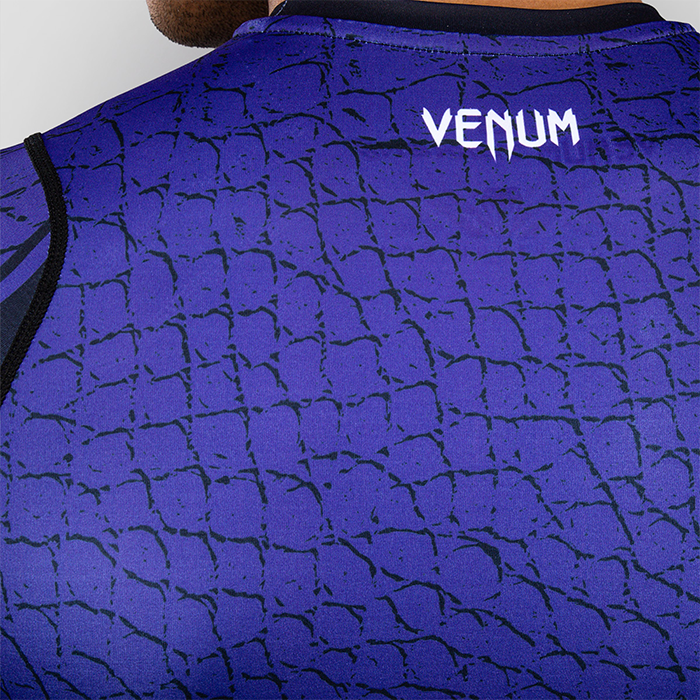 Venum x TEKKEN 8 Langermet Rashguard Kazuya Svart Lilla